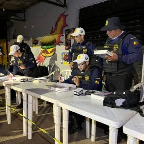 Agentes de trânsito recebem treinamento para uso do Talonário Eletrônico