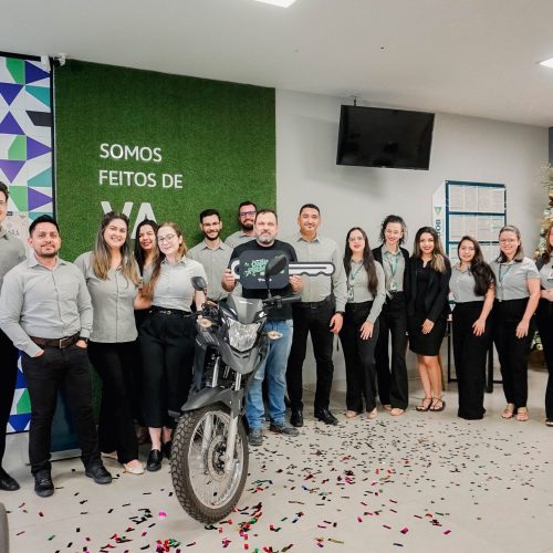 Cooperado da Sicoob Credisul em Vilhena (RO) ganha moto 0km na promoção Capital Premiado