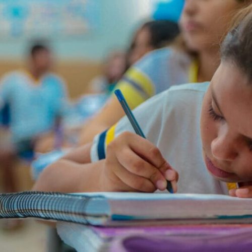 Governo de RO monitora desempenho da educação no estado através do Sistema de Avaliação Educacional