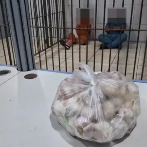 Casal é preso suspeito de fraudar pesagem de produtos em supermercado de Porto Velho