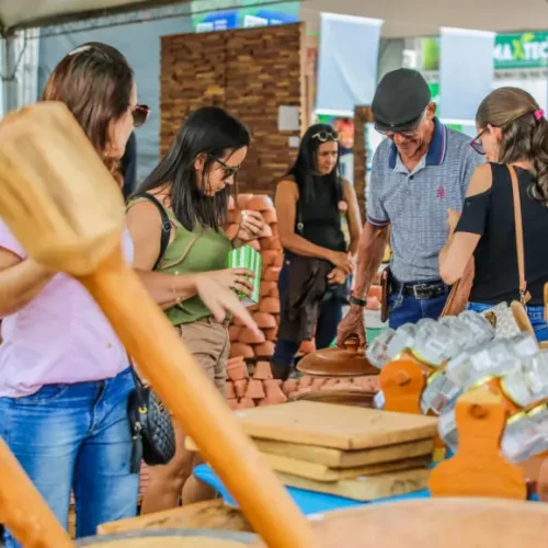 Economia dinâmica gera novas vagas de emprego em Rondônia; há mais de 2,2 mil oportunidades disponíveis