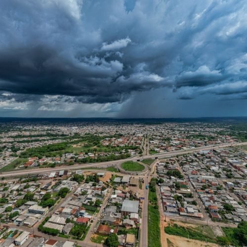 Inmet emite alerta de perigo após chuvas intensas em Porto Velho