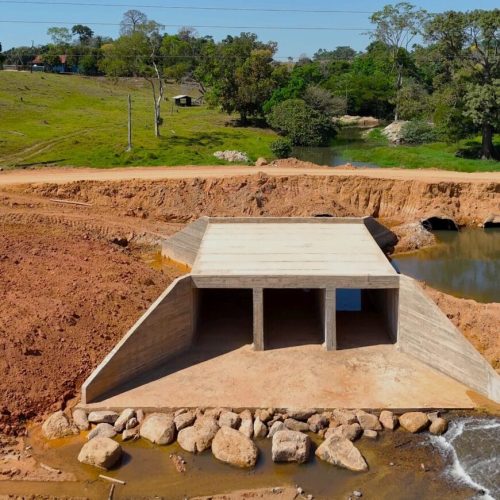Governo de RO executa construção de galeria de concreto e aço na RO-466, entre Jaru e Bom Jesus