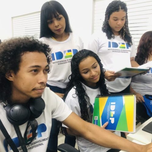 Aulas de 17 turmas de cursos técnicos que motivam jovens para ingressar no mercado de trabalho tem início, em Porto Velho