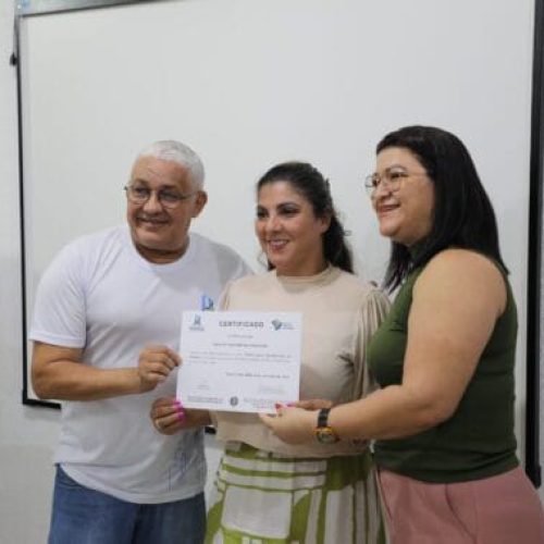 Servidores da Saúde participam de curso de Libras para atendimento ao público