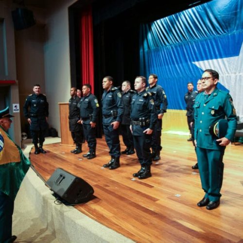 Governo de RO promove policiais militares e concede honrarias durante solenidade em homenagem a Tiradentes
