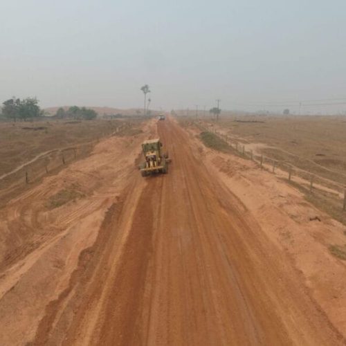 Obras de manutenção são executadas na RO-370 no trecho que liga o município de Parecis ao distrito de Vila Bosco
