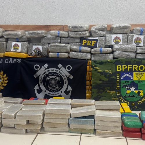 Cerco policial no Rio Madeira intercepta carregamento milionário de drogas e prende dupla em flagrante na fronteira