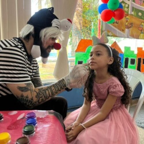 Sorrisos e brincadeiras marcam a celebração do Dia das Crianças na Policlínica Oswaldo Cruz