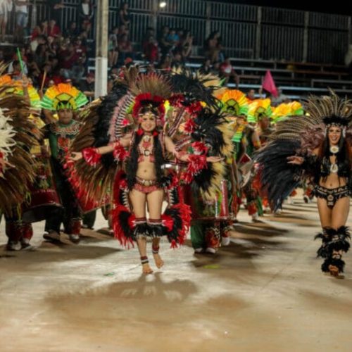 Bois-bumbás encantam Guajará-Mirim em segunda noite de apresentações no Bumbódromo Márcio Manacho