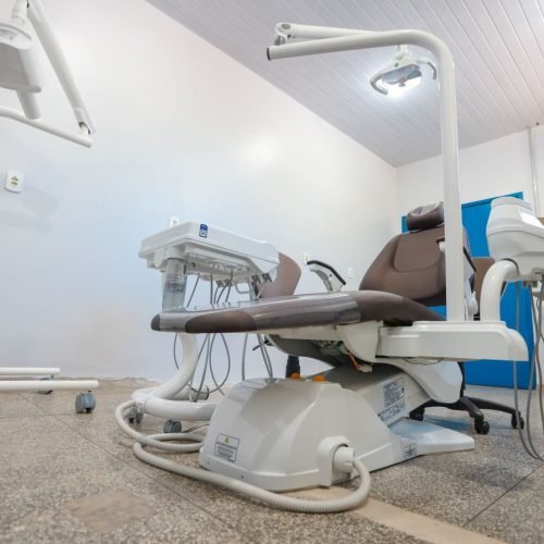 Distrito de Jaci-Paraná recebe sala odontológica e veículo para transporte de pacientes