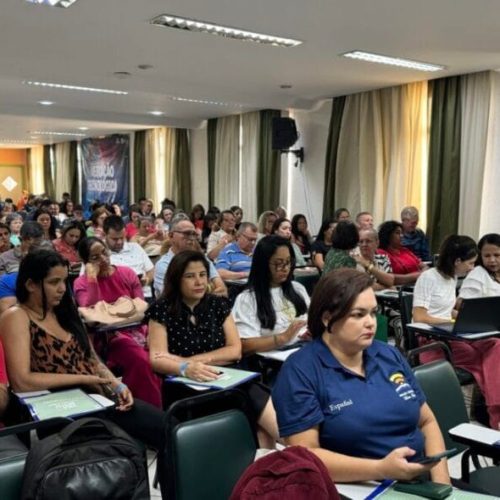 Encontro reúne professores do Ensino Médio e discute sobre Práticas Integradas e Colaborativas