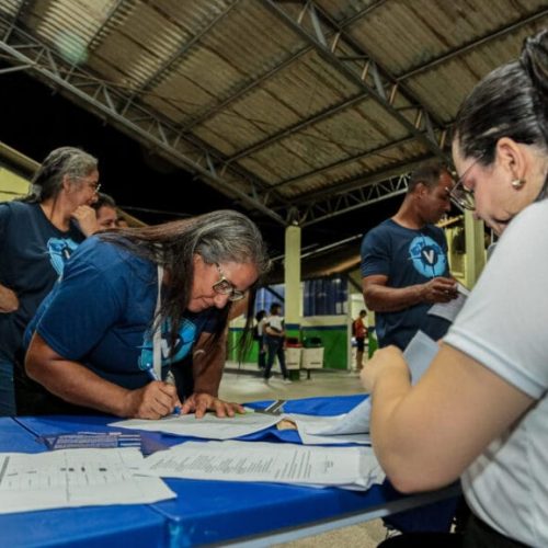Governo de RO segue com entrega de kits profissionais a concluintes de cursos do programa Vencer, em Vilhena e Cacoal