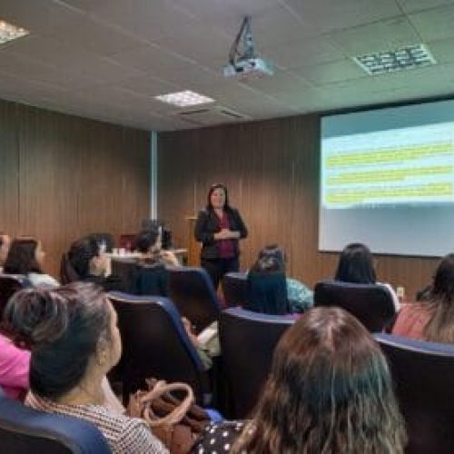 Escola de Governo realiza curso de oratória para aprimorar habilidades de comunicação, nesta segunda-feira, 11