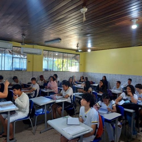 Escolas estaduais de Jaru intensificam preparação para Saeb e Saero com aulões e simulados