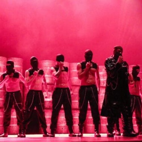 Espetáculo Bizarrus é apresentado aos reeducandos do Programa Iluminar, em Porto Velho