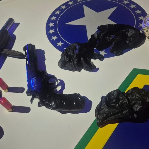 Polícia Militar prende dois suspeitos e apreende adolescente com armas durante perseguição em Porto Velho