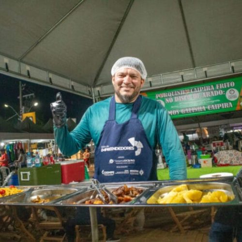 Feira do Empreendedor está presente na Expovel com exposição de produtos regionais e shows de artistas locais