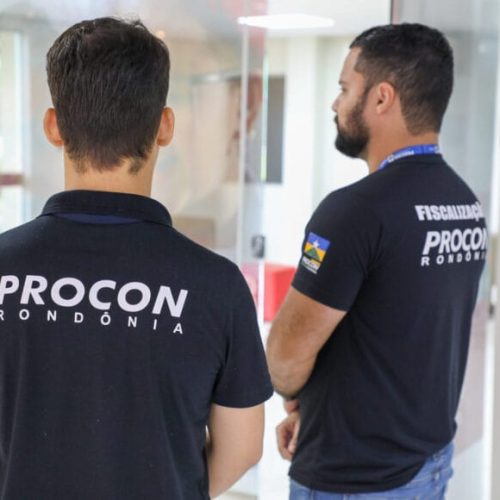 Procon realiza ação em instituições de ensino para garantir Lei do Material Escolar antes do ano letivo