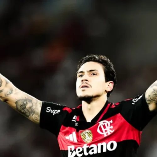 Flamengo vence o Fluminense no Maracanã e assume a vice-liderança do Brasileirão