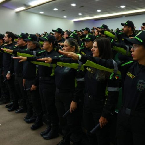 Cerca de 500 agentes especialistas são formados para reforçar fiscalização e educação no trânsito