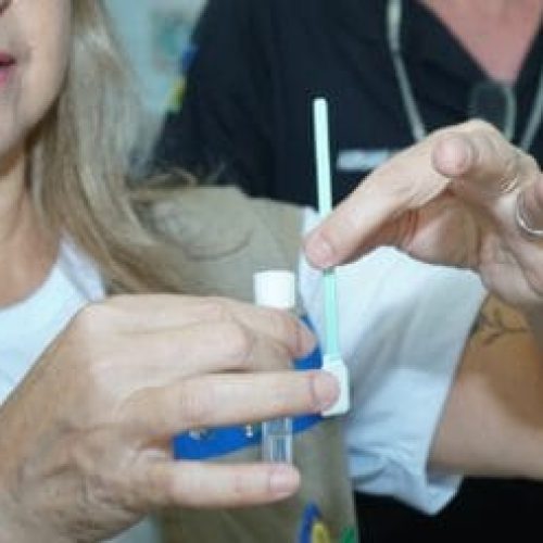 Prevenção contra infecções e vacinação em dia são essenciais para manter saúde e aproveitar o Carnaval com segurança