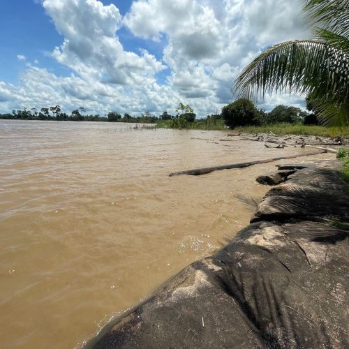 Veja os Vídeos: Grande quantidades de chuvas na Bolívia e Peru podem aumentar ainda mais o nível do Rio Madeira