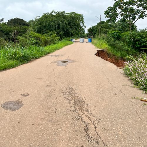 Prefeitura volta a isolar área no Cai N’Água após risco de desmoronamento