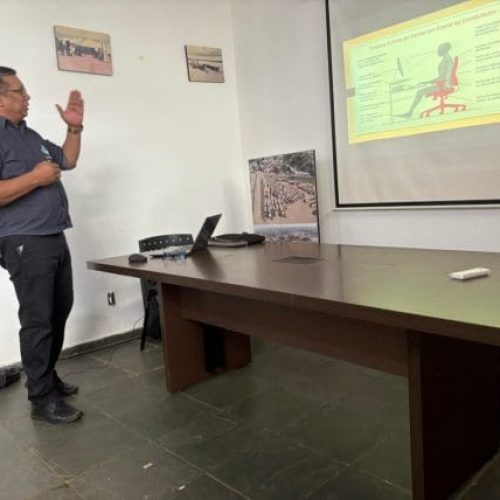 Palestra sobre ergonomia e orientações posturais é realizada no Porto de Porto Velho
