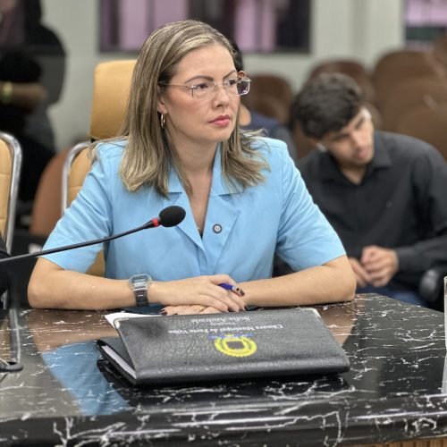 Rua Jaci Paraná recebe limpeza após pedido da vereadora Sofia Andrade