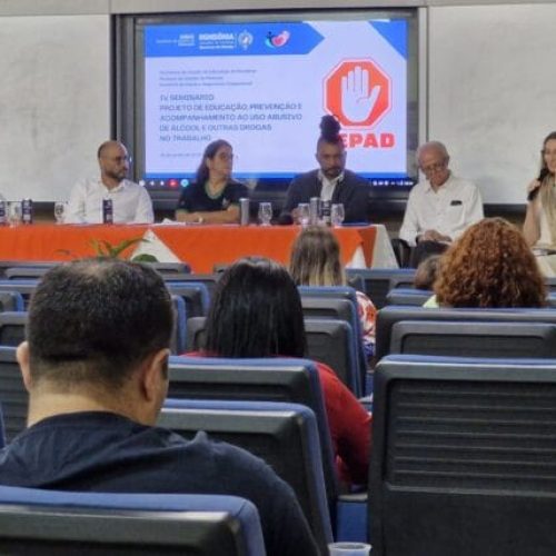 Seminário fortalece ações de prevenção ao uso de substâncias psicoativas no ambiente educacional