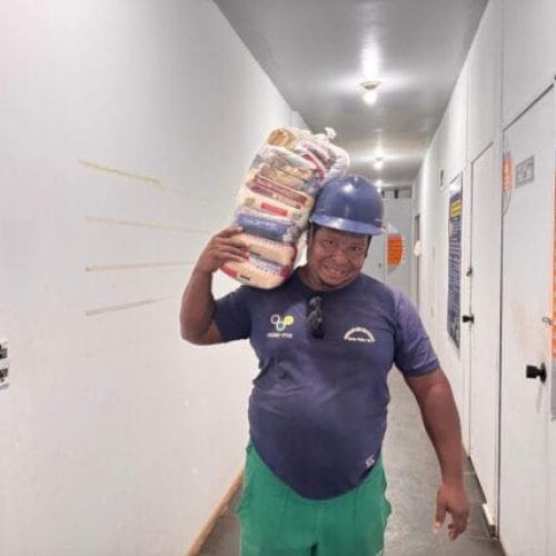 Governo de RO amplia entrega de cestas básicas a trabalhadores do Porto de Porto Velho