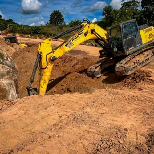 Intervenção do governo de RO na Rodovia-476 elimina curvas e serras, em Presidente Médici