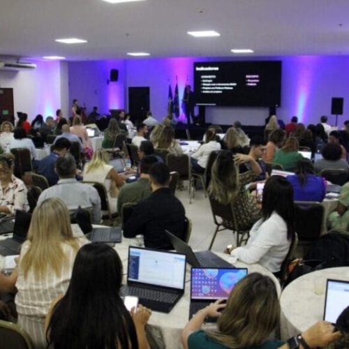 Governo de RO promove formação continuada aos servidores da educação com foco no uso de indicadores estratégicos no setor público