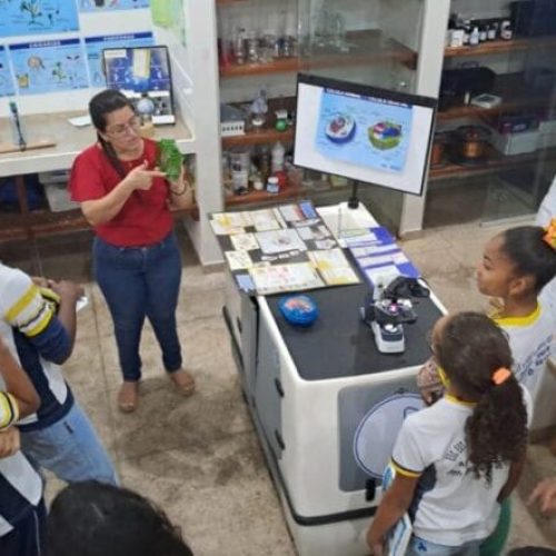 Laboratório Móvel reforça ensino de ciências e aprendizagem na escola Carmem Ione, em Ariquemes