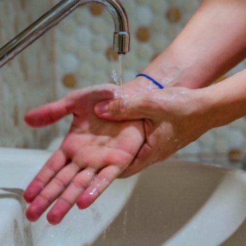 Cuidados no ambiente domiciliar e de trabalho evitam propagação de doenças virais