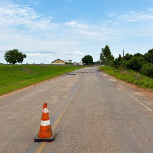 Serviços de manutenção na RO-459, sentido município de Alto Paraíso são iniciados pelo Governo de Rondônia