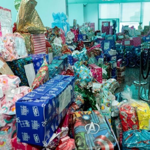 Governo de RO atende cartinhas de alunos com pedidos de presente ao “Papai Noel dos Correios”