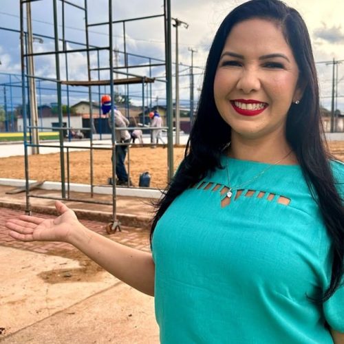 Cristiane Lopes acompanha fase final da revitalização do Campo do Abobrão e destaca investimento de R$ 3 milhões para a obra