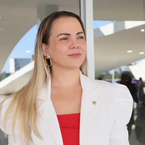 Deputada Cláudia de Jesus defende mais diálogo e políticas públicas voltadas à pesca artesanal