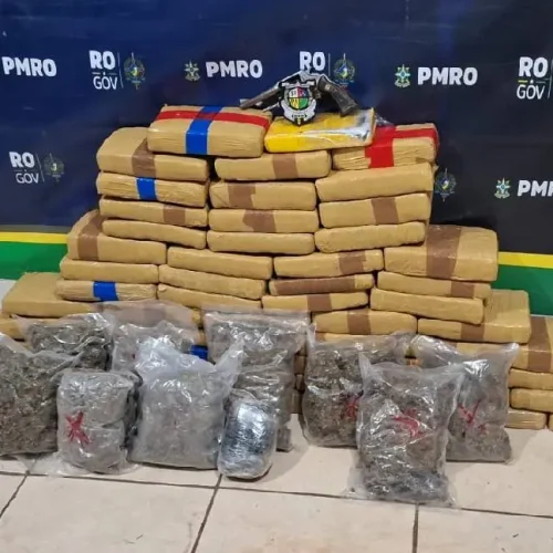 Suspeito é baleado após perseguição policial e grande quantidade de drogas é apreendida em Porto Velho