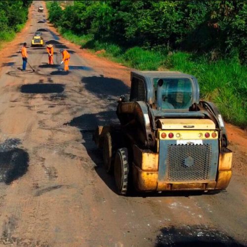 Governo de RO avança na recuperação da RO-257, no Vale do Jamari, com pavimentação em CBUQ