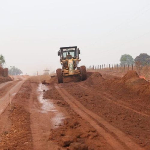 Avanço na obra da RO-383 impulsiona distrito de Riozinho e região do Café