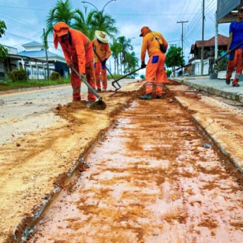 Ruas de Ji-Paraná passam por recuperação asfáltica com serviços do governo de Rondônia