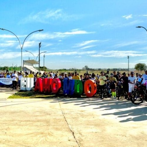 Passeio ciclístico mobiliza comunidade em Machadinho d’Oeste e impulsiona melhor desempenho em avaliações educacionais