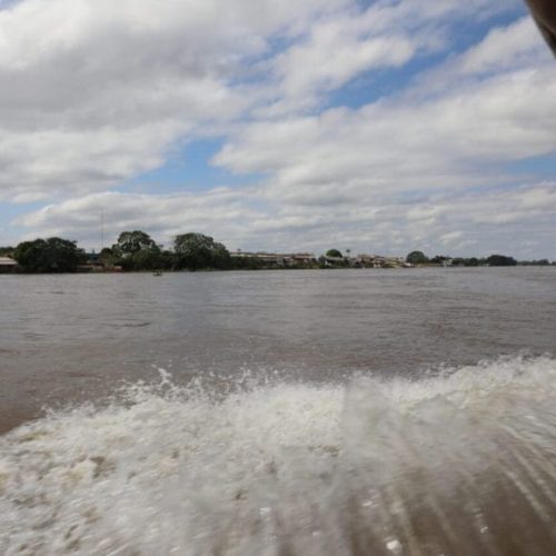 Governo de RO avança em operação de resgate do Barco Hospital Walter Bartolo no Rio Mamoré