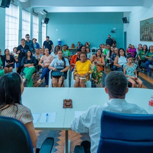 Mulheres de associações rurais apresentam demandas do setor ao Município