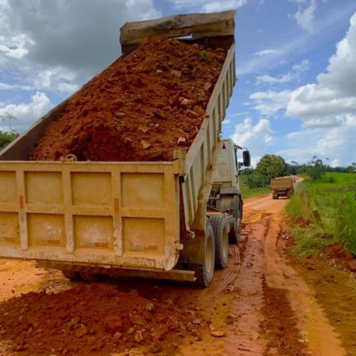 Rodovia-133 passa por recuperação de aterro no trecho entre Vale do Paraíso e Bom Jesus