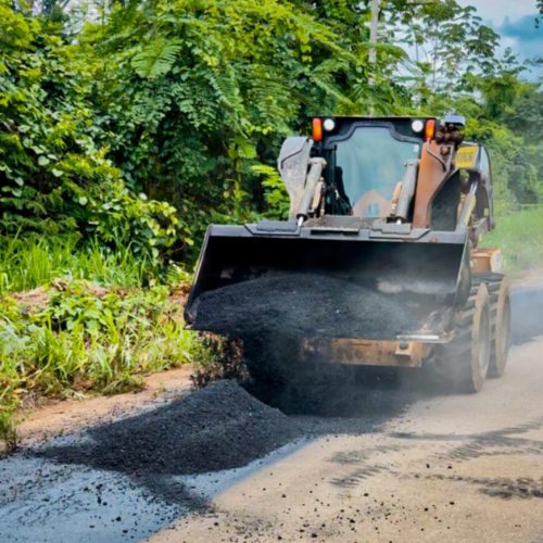 Governo de RO executa manutenção asfáltica em 66 quilômetros da RO-205, em Cujubim
