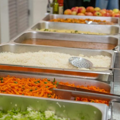 Governo de RO bate mais um recorde com 5 milhões de refeições servidas pelo Prato Fácil